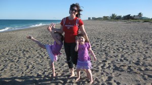 Julie Luna Evie Fort aaaa Atlantic